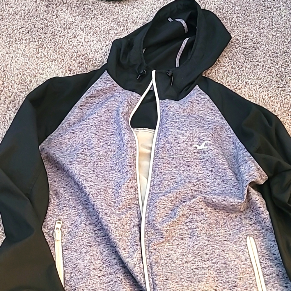 Hollister wind breaker